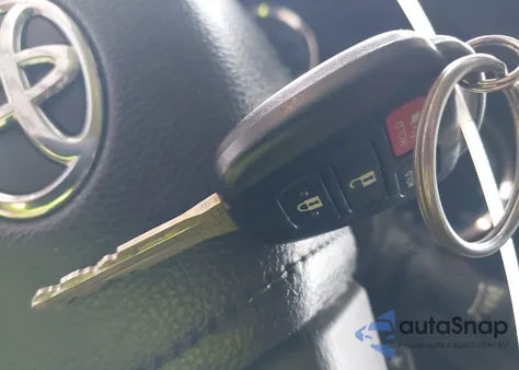 2019 Toyota Corolla Se z USA, uszkodzony, nr VIN 2T1BURHE9KC183473